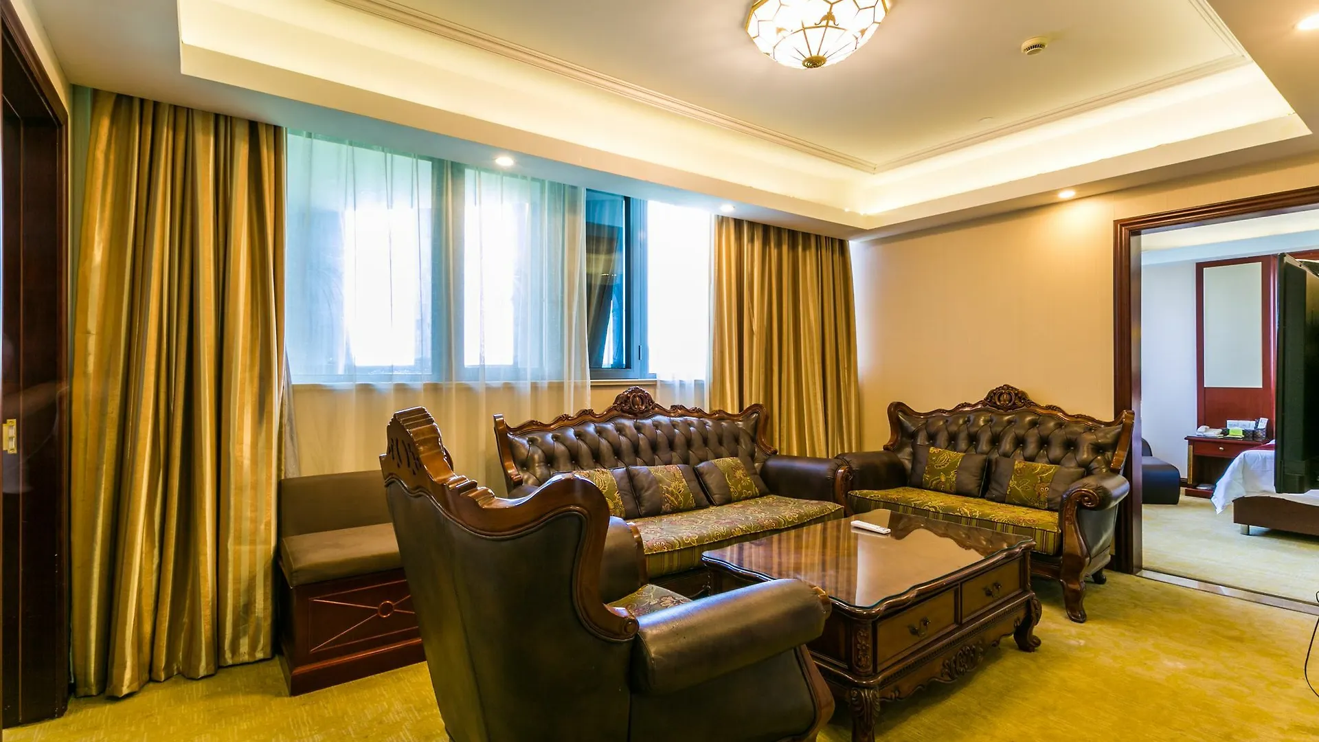 Vienna Hotel Hongqiao Airport Wanda Plaza Shanghai 3*,