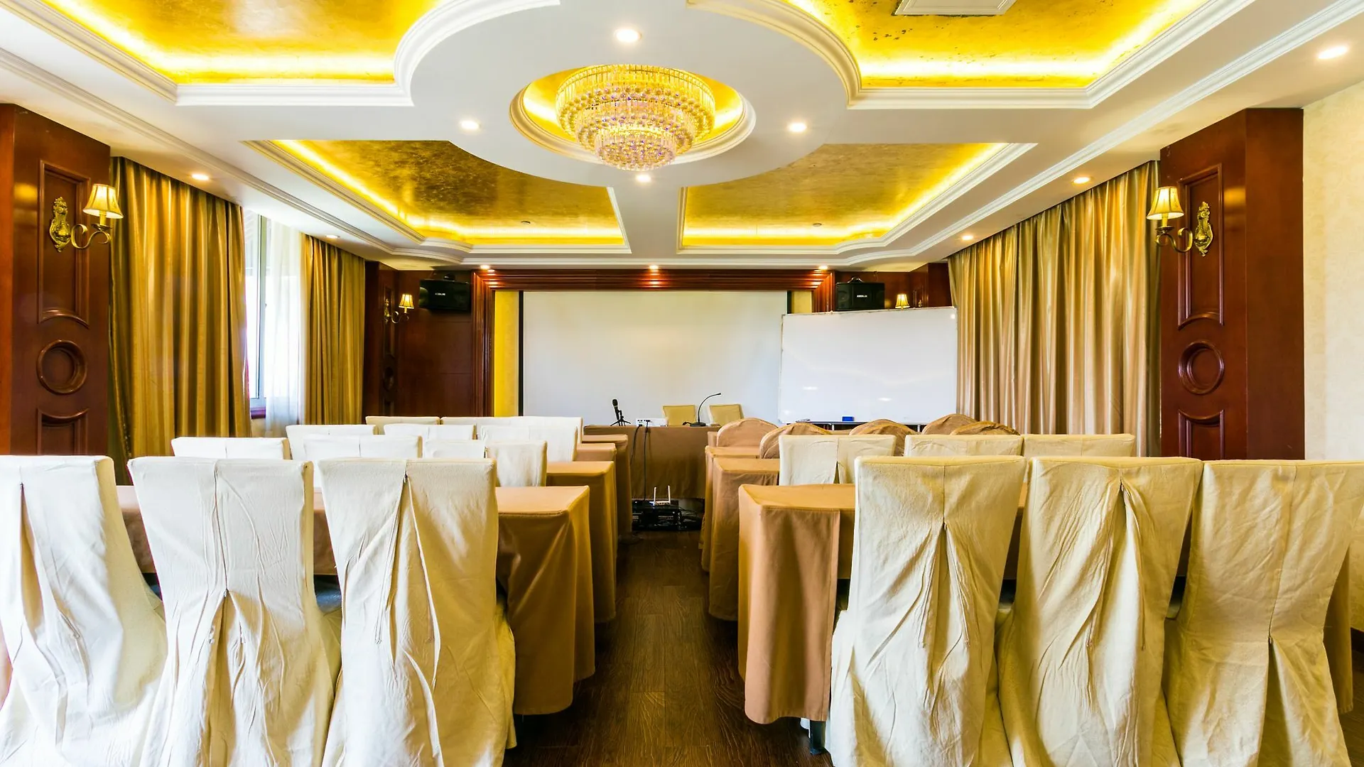 Vienna Hotel Hongqiao Airport Wanda Plaza Shanghai China